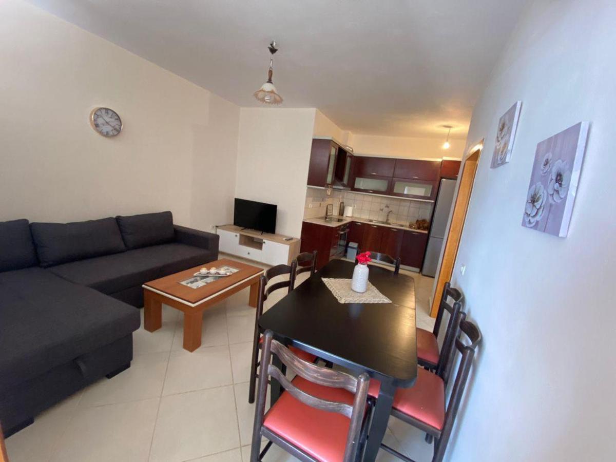 Titi'S Apartment Saranda エクステリア 写真
