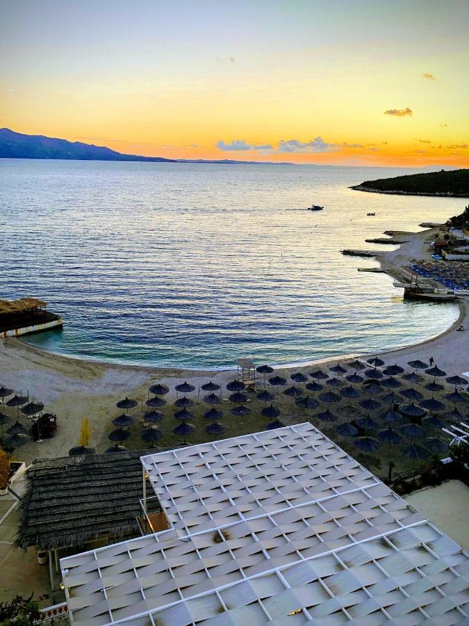 Titi'S Apartment Saranda エクステリア 写真